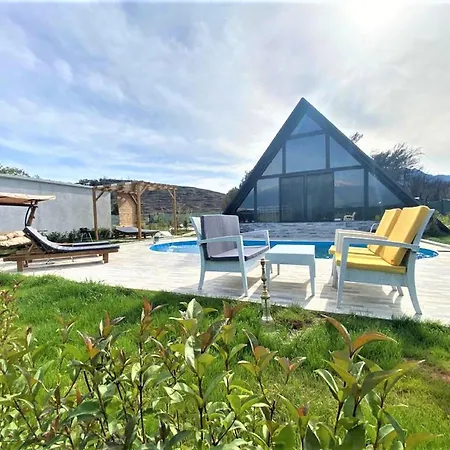 Hotel apartamentowy Hidden Paradise Garden & 3*