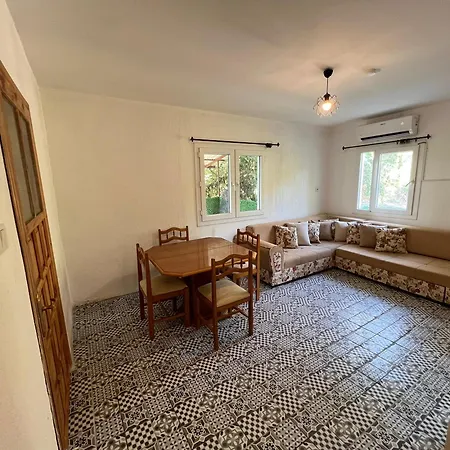 Hotel de apartamente Hidden Paradise Garden & 3*